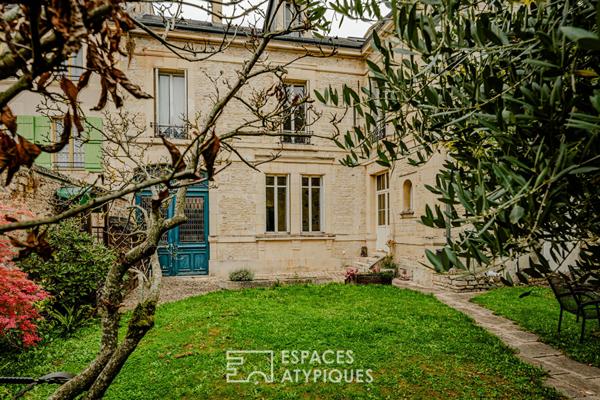 Demeure bourgeoise et maisonnette à quelques pas du coeur de ville