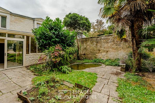 Demeure bourgeoise et maisonnette à quelques pas du coeur de ville