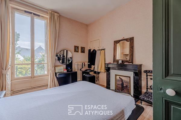 Demeure bourgeoise et maisonnette à quelques pas du coeur de ville