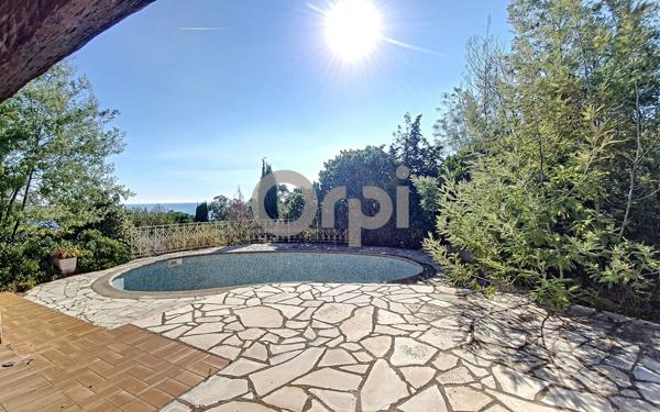 Terrain à vendre    Les Issambres - Roquebrune-sur-Argens