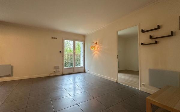 Appartement à vendre    3 pièces • 66 m2 Corbeil-Essonnes