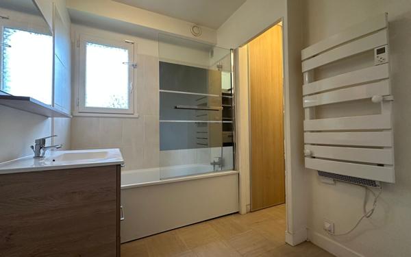 Appartement à vendre    3 pièces • 66 m2 Corbeil-Essonnes