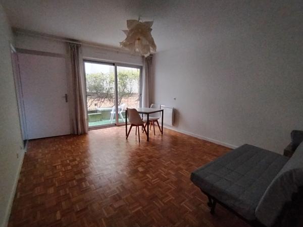 STUDIO MEUBLE - RUE DUHESME PARIS 18EME