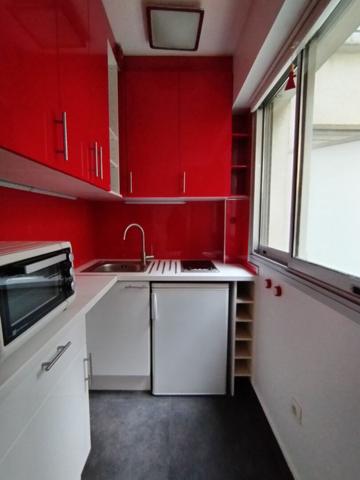 STUDIO MEUBLE - RUE DUHESME PARIS 18EME