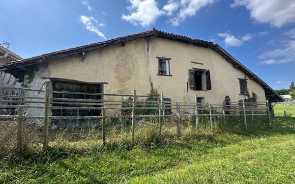 Maison à vendre    1 pièce •  Saubrigues