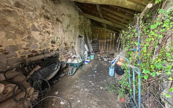 Maison à vendre    1 pièce •  Saubrigues