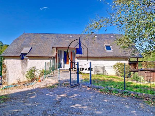 Lanne-en-Barétous (64570) Maison en pleine campagne