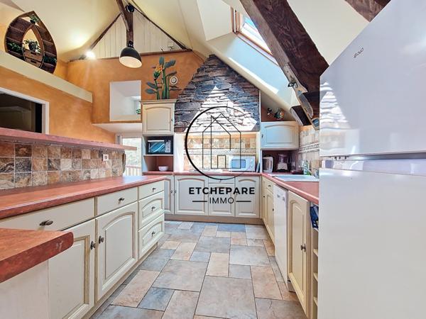 Lanne-en-Barétous (64570) Maison en pleine campagne