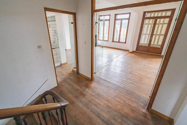 Appartement à vendre    4 pièces • 180 m2 Nouzonville