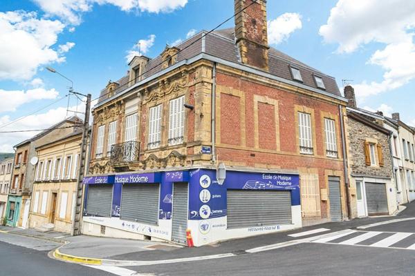 Appartement à vendre    4 pièces • 180 m2 Nouzonville