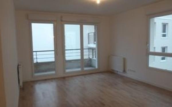 Appartement à louer    2 pièces •  Massy
