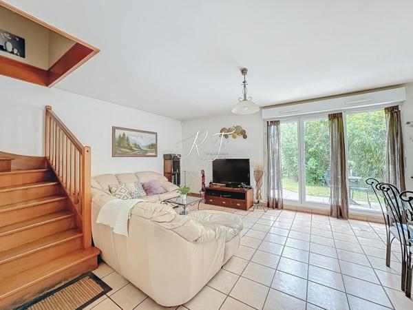 MAISON FAMILIALE PROCHE DE TOUTES COMMODITÉS