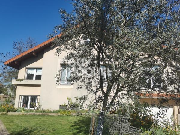 MAISON À VENDRE DE 5 PIÈCES DE 145,00 M²