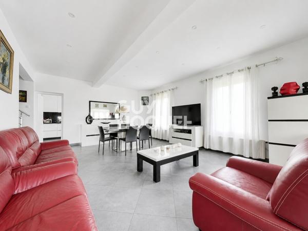 MAISON À VENDRE DE 5 PIÈCES DE 145,00 M²