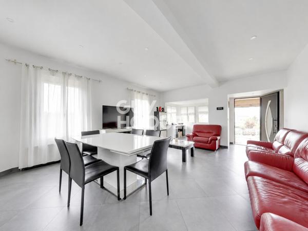 MAISON À VENDRE DE 5 PIÈCES DE 145,00 M²
