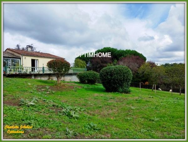 Propriété avec maison d'habitation + nombreuses dépendances + grand terrain