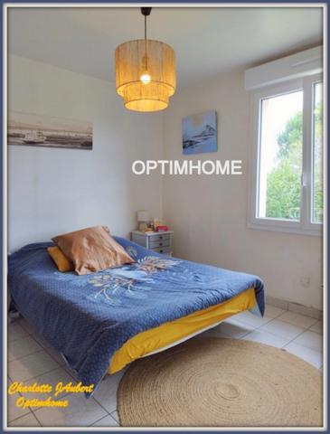 Propriété avec maison d'habitation + nombreuses dépendances + grand terrain