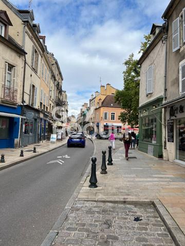 RUE MONGE DROIT AU BAIL COMMERCE