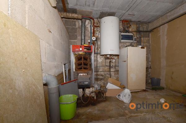 Belle maison Sous-Sol avec garages seulement 3 minutes de Confolens