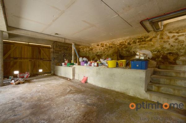 Belle maison Sous-Sol avec garages seulement 3 minutes de Confolens