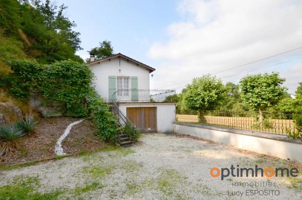 Belle maison Sous-Sol avec garages seulement 3 minutes de Confolens