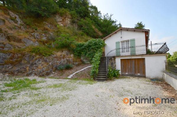 Belle maison Sous-Sol avec garages seulement 3 minutes de Confolens