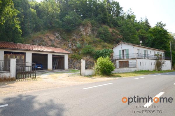 Belle maison Sous-Sol avec garages seulement 3 minutes de Confolens