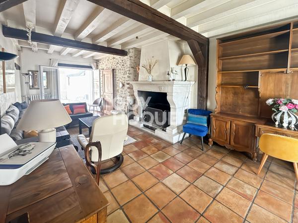 CHAUMES EN BRIE : maison 9 pièces à vendre