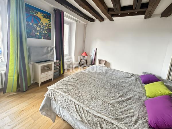 CHAUMES EN BRIE : maison 9 pièces à vendre