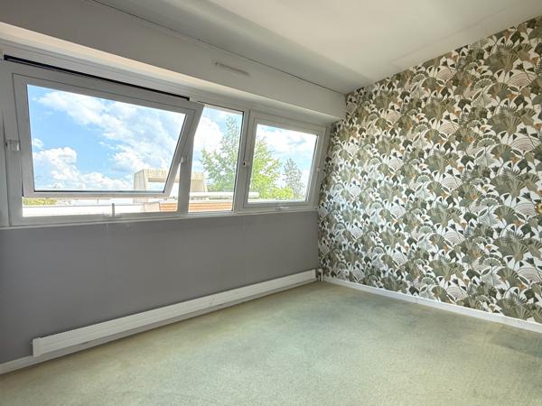 Villennes-sur-Seine (78670) Appartement 4 pièces- 83m² - 2 terrasses - Parking - Cave -