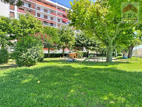MARSEILLE 10EME - APPARTEMENT T3 - CALME & LUMINEUX DANS RESIDENCE FAMILIALE - QUARTIER LA TIMONE