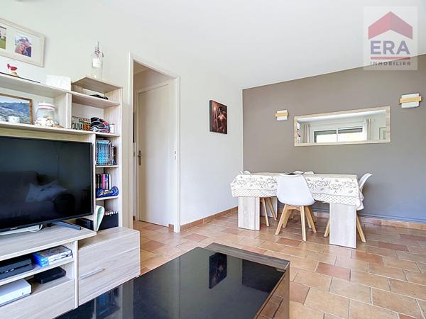MARSEILLE 10EME - APPARTEMENT T3 - CALME & LUMINEUX DANS RESIDENCE FAMILIALE - QUARTIER LA TIMONE