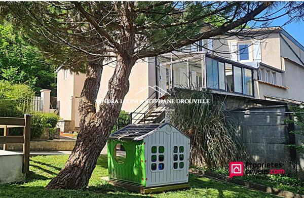 MAINTENON - CHARMANTE MAISON RENOVEE de 111 m2, 3 CHAMBRES