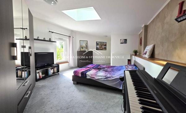 MAINTENON - CHARMANTE MAISON RENOVEE de 111 m2, 3 CHAMBRES