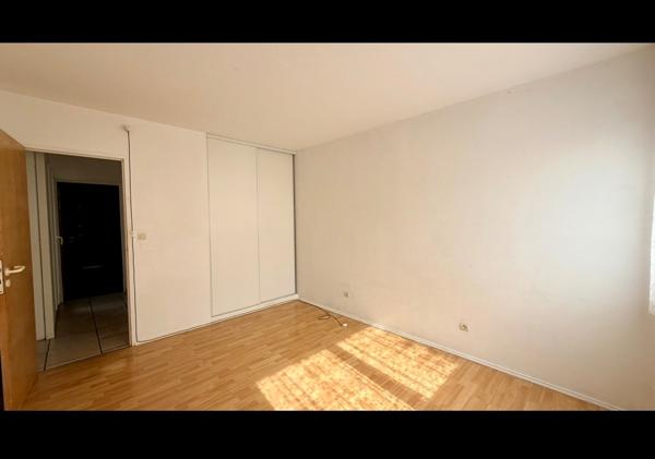Maison  de plain pied A LOUER  avec double garage sur Les Martres De Veyre
