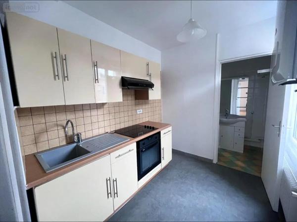 Location - Appartement Reims 51100 2 pièces 35 m 2