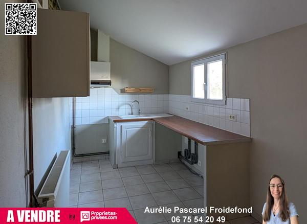 173 250 Euros : Maison de village en pierre de pays de 90m² avec dépendances et Jardin - à 10 min Brive - Malemort