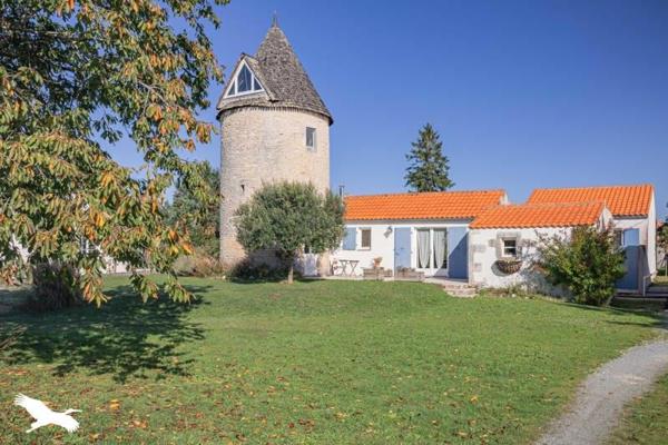 Maison à vendre |  Pont-l'Abbé-d'Arnoult |  4 pièces | 105 m²