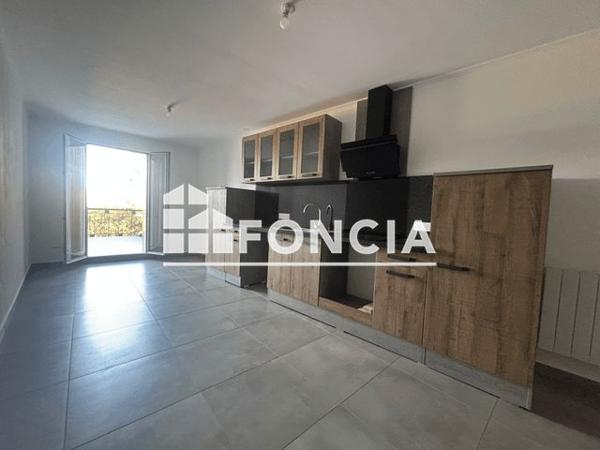 Location Maison 4 pièces 95.6 m² - Montady 34310