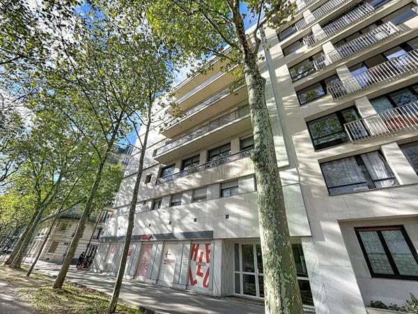 Unesco - Suffren - Parking 1er s/sol - PARIS