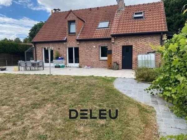 Maison individuelle 4 chambres avec jardin arboré de 1800 m² plein sud à Wasquehal