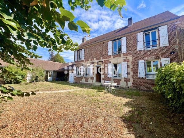 Maison
         7 pièces
        - 142 m² 350 000 € *