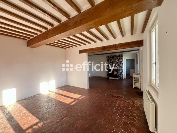 Maison
         7 pièces
        - 142 m² 350 000 € *