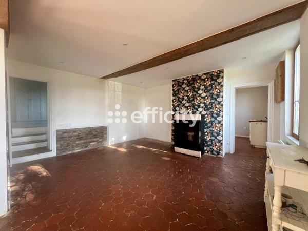 Maison
         7 pièces
        - 142 m² 350 000 € *