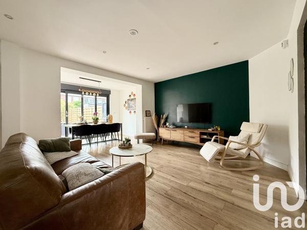 Maison 4 pièces de 80 m² à Roncq (59223)