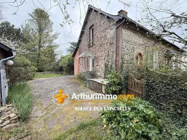 Vente                                                      Maison
                        
                     4 pièces                      119 m2                     à Martigné-Ferchaud