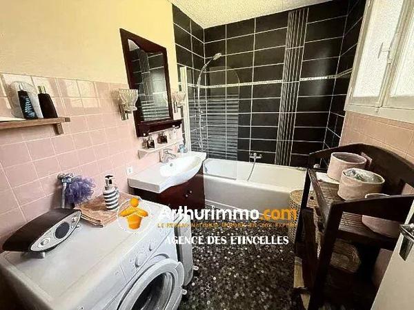 Vente                                                      Maison
                        
                     4 pièces                      119 m2                     à Martigné-Ferchaud