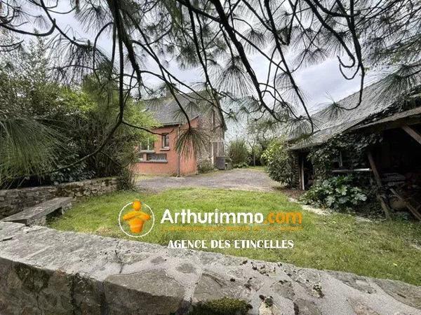 Vente                                                      Maison
                        
                     4 pièces                      119 m2                     à Martigné-Ferchaud