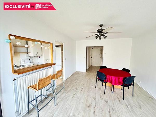 Appartement Bordeaux 2 pièce(s) 50 m2 terrasse garage parking