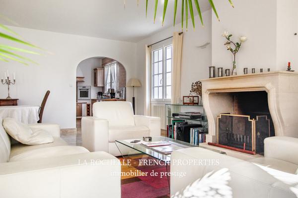 MAISON T4 PLAIN PIED AVEC PISCINE - PROCHE DE LA ROCHELLE - CHARENTE MARITIME